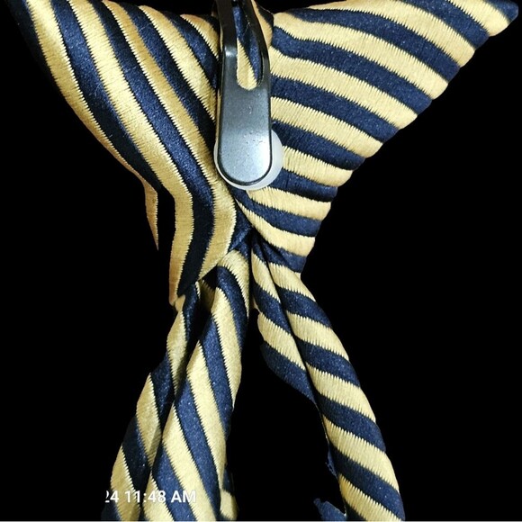 Boys Formal Wear 3-piece ensemble, Size 5 - Picture 6 of 6